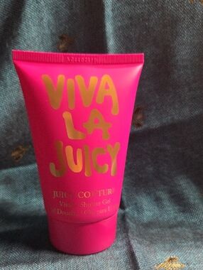 Juicy Couture Viva La Juicy Bright Pink Shower Gel with Gold Logo